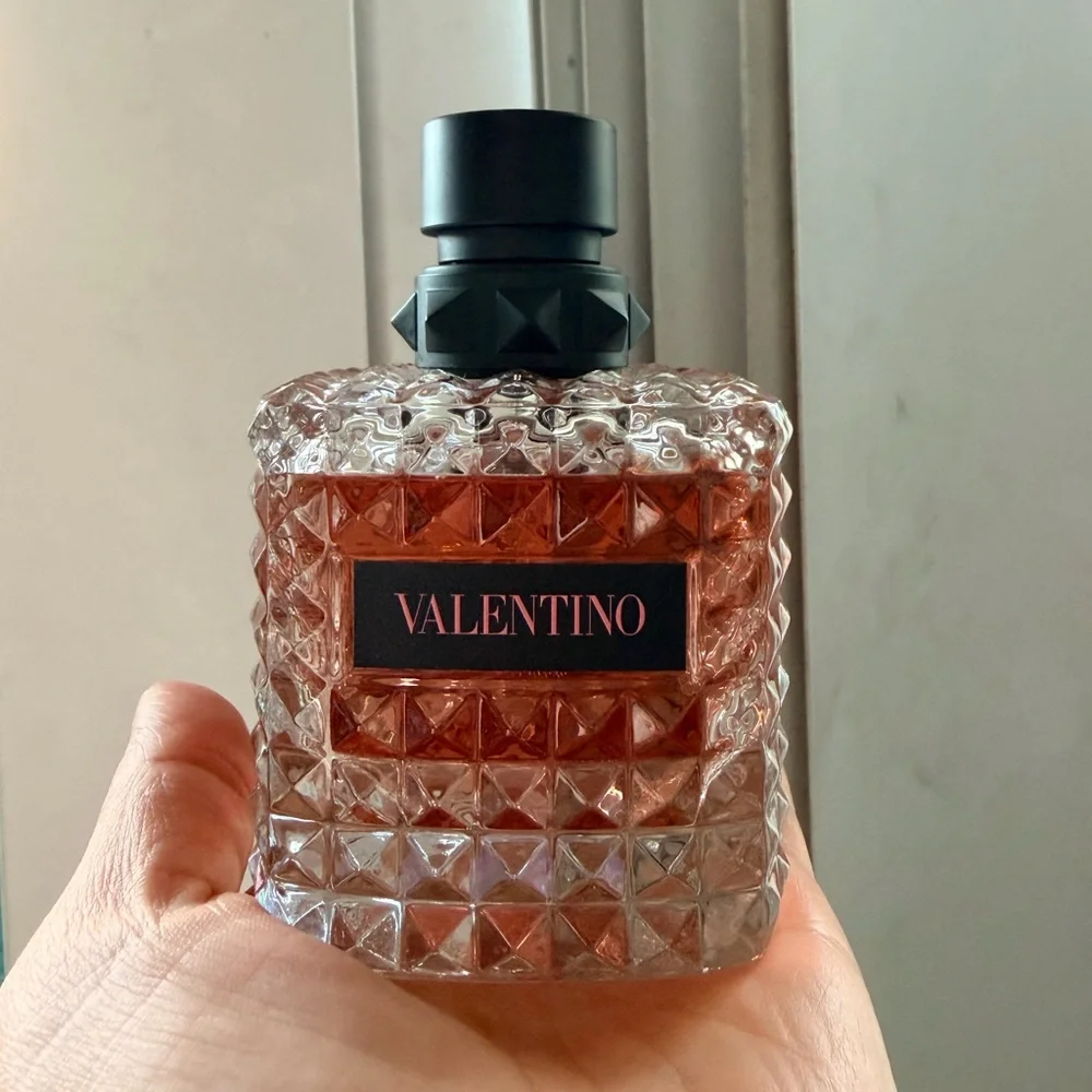 Valentino Donna Born in Roma Eau de Parfum Fragrance 3.4 oz - Picture 6 of 6